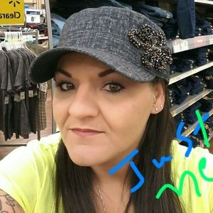 Meet your Posher, Jenifer